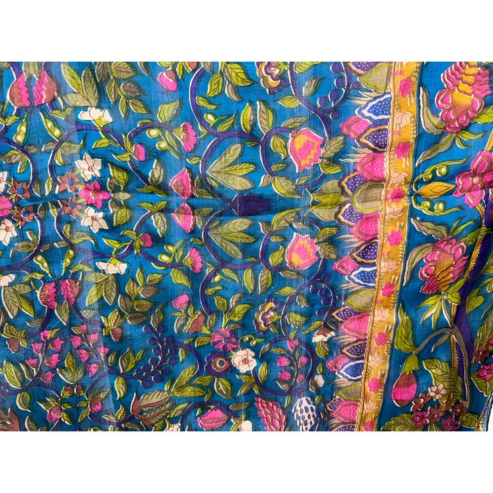 Large Square 100% Silk Scarf 36"X 39" Square Vintage Botanical Floral Ornate - Picture 5 of 10